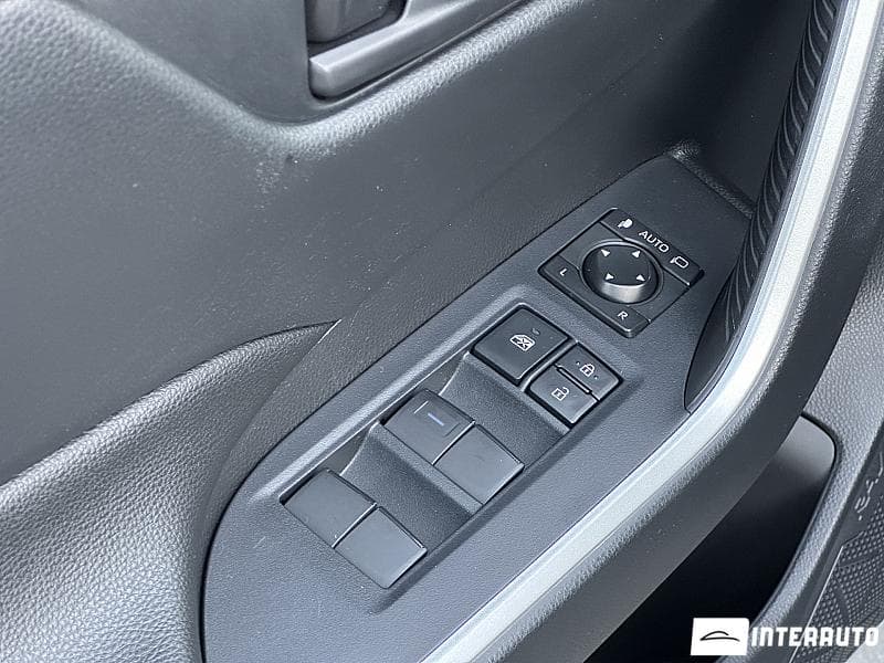 Toyota Rav-4 2022 — Миниатюра 16