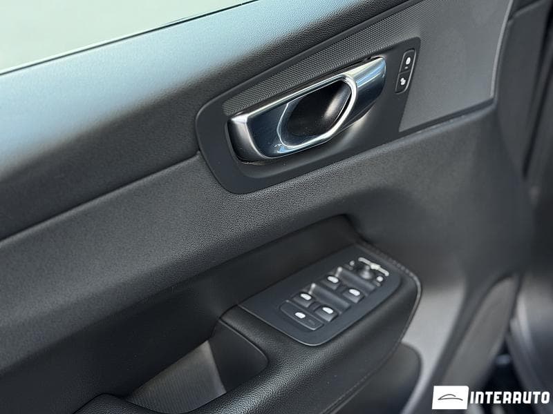 Volvo XC 60 2021 — Миниатюра 5