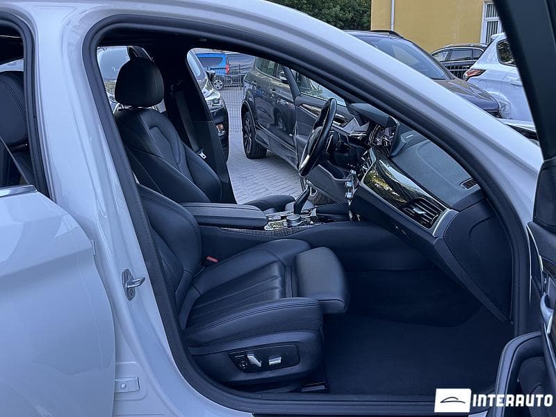 BMW 530e 2019 — Миниатюра 16