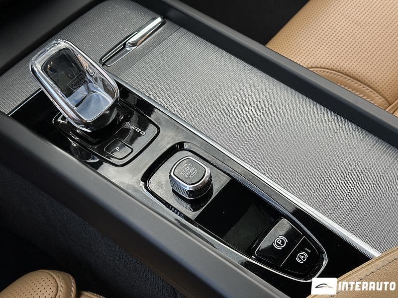 Volvo XC 60 2021 — Миниатюра 12