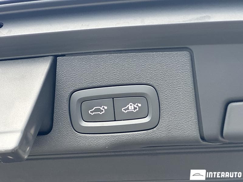 Volvo XC 60 2021 — Миниатюра 22