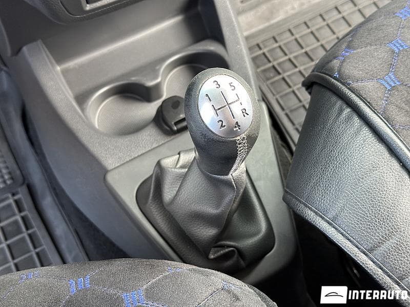 Dacia Lodgy Stepway 2017 — Миниатюра 11