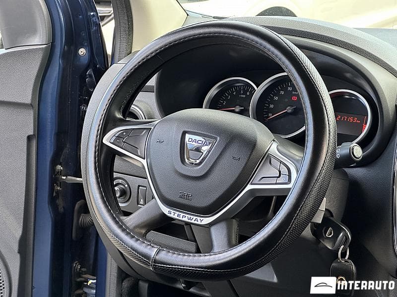 Dacia Lodgy Stepway 2017 — Миниатюра 7