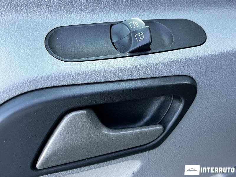 Volkswagen Crafter 2012 — Миниатюра 11
