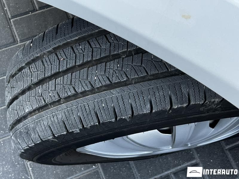 Volkswagen Crafter 2012 — Миниатюра 14