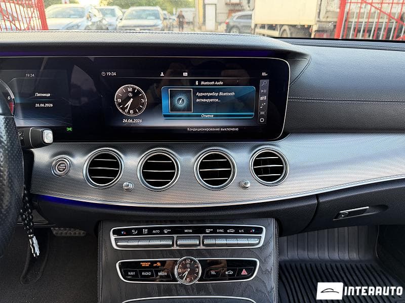 Mercedes E 200 2019 — Миниатюра 11