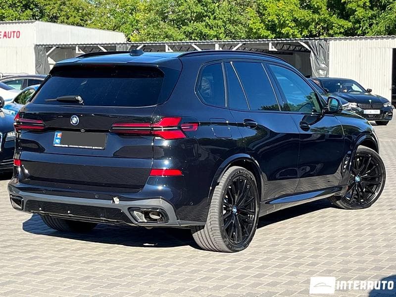 2023 BMW X5 5.0e — Miniatură 4