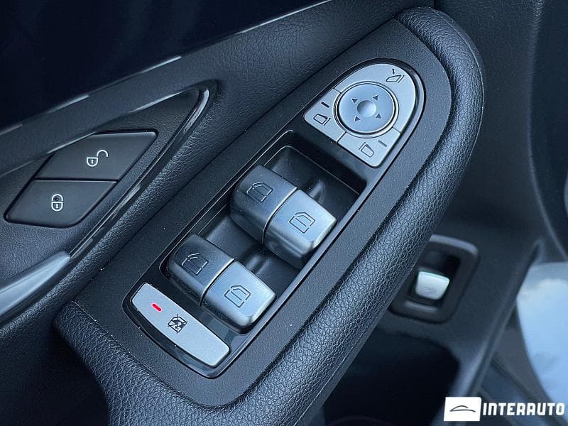 Mercedes GLC 220d 2020 — Миниатюра 13