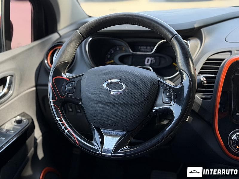 Renault Captur 2016 — Миниатюра 12