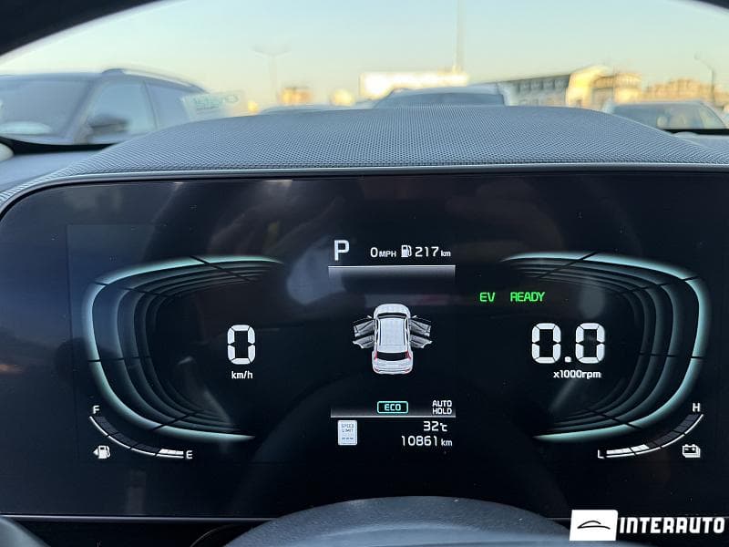 Kia Niro 2023 — Миниатюра 8