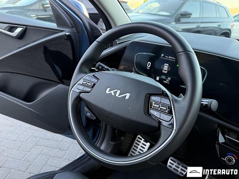 Kia Niro 2023 — Миниатюра 7