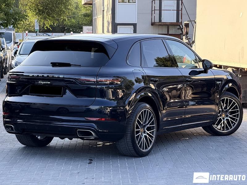 Porsche Cayenne E-Hybrid 2019 — Миниатюра 3