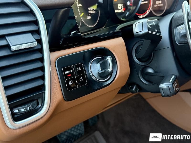 Porsche Cayenne E-Hybrid 2019 — Миниатюра 18