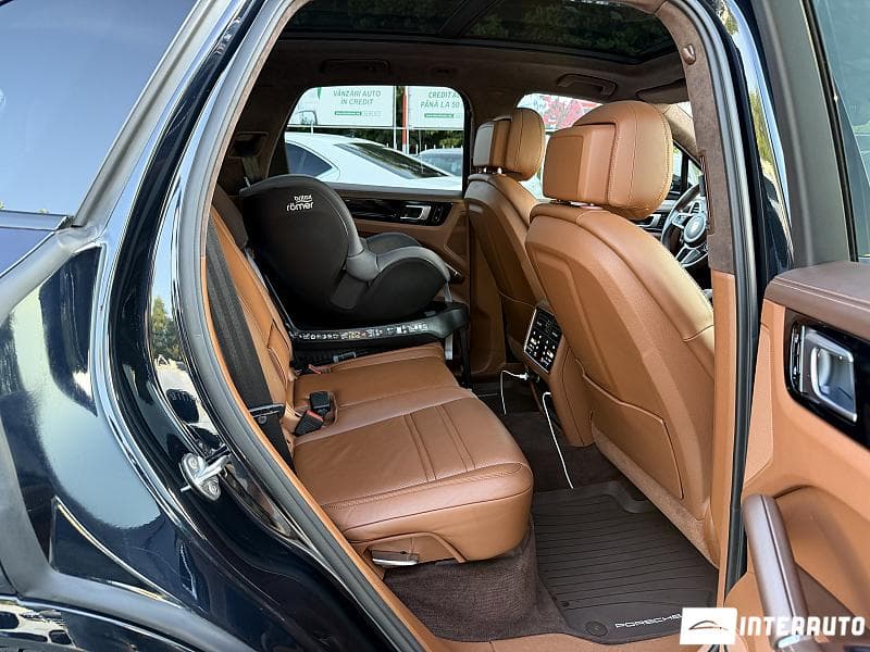Porsche Cayenne E-Hybrid 2019 — Миниатюра 12