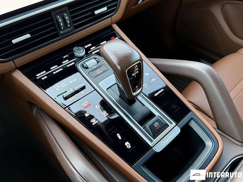 Porsche Cayenne E-Hybrid 2019 — Миниатюра 11
