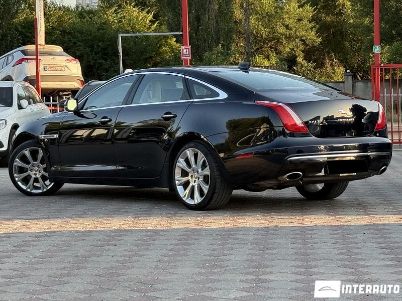 Jaguar XJ 2016 — Миниатюра 3
