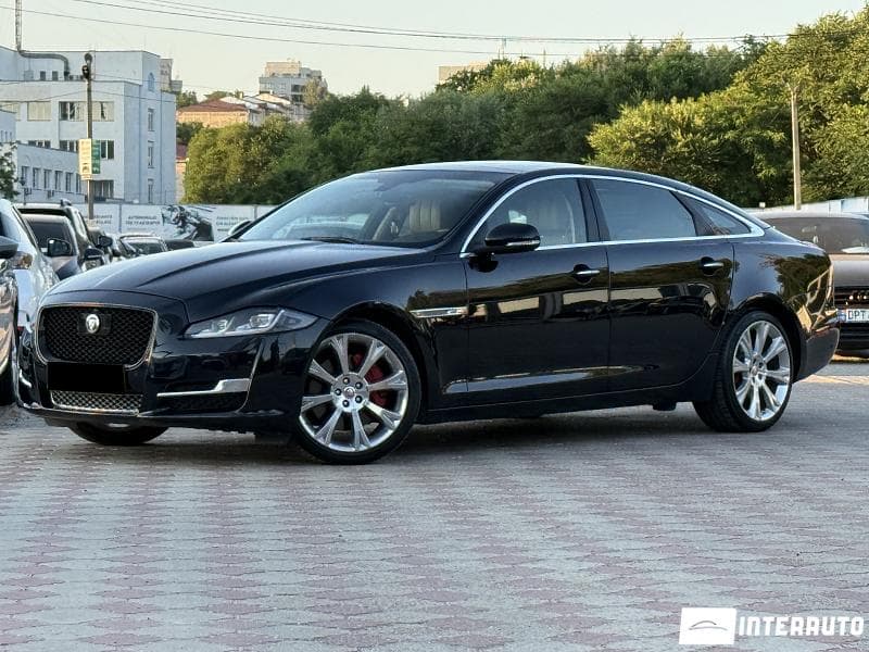 Jaguar XJ