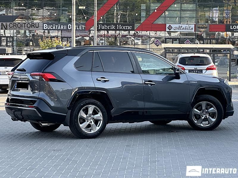 Toyota Rav-4 2020 — Миниатюра 3