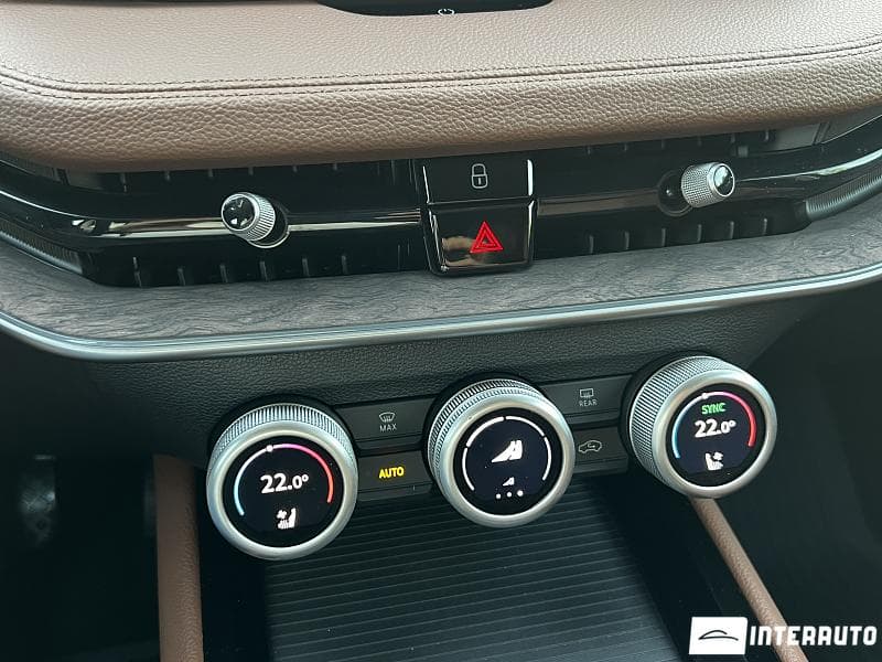Skoda Superb 2025 — Миниатюра 15