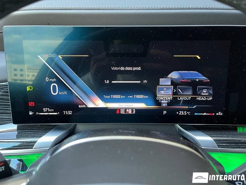 BMW 740 2023 — Миниатюра 9