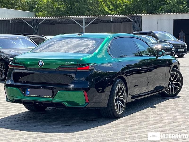 BMW 740 2023 — Миниатюра 4