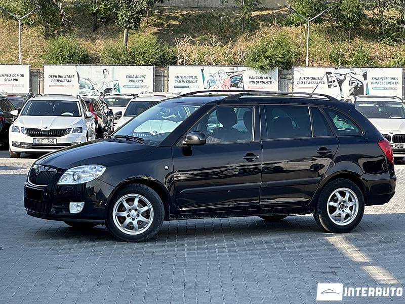 Skoda Fabia 2009 — Миниатюра 2