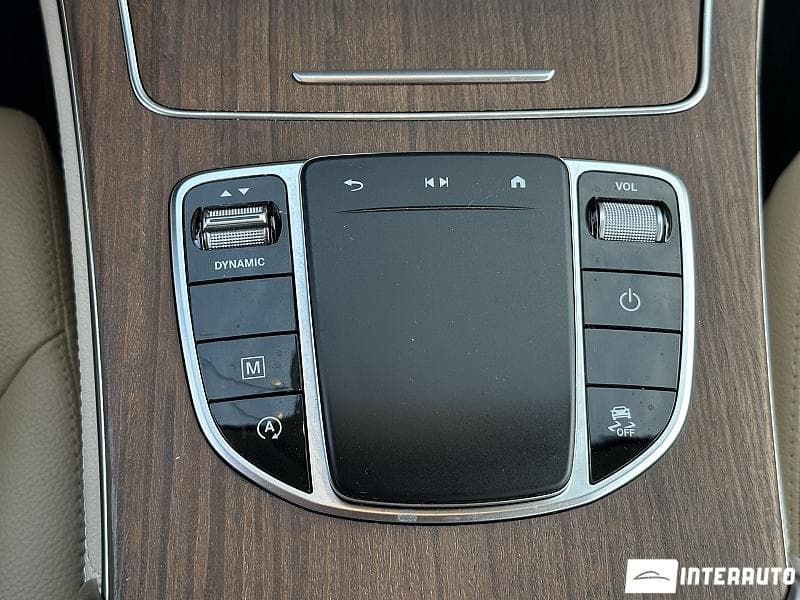 Mercedes GLC 300 2020 — Миниатюра 12