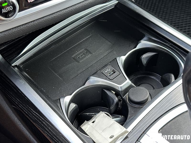 BMW 740 2021 — Миниатюра 11