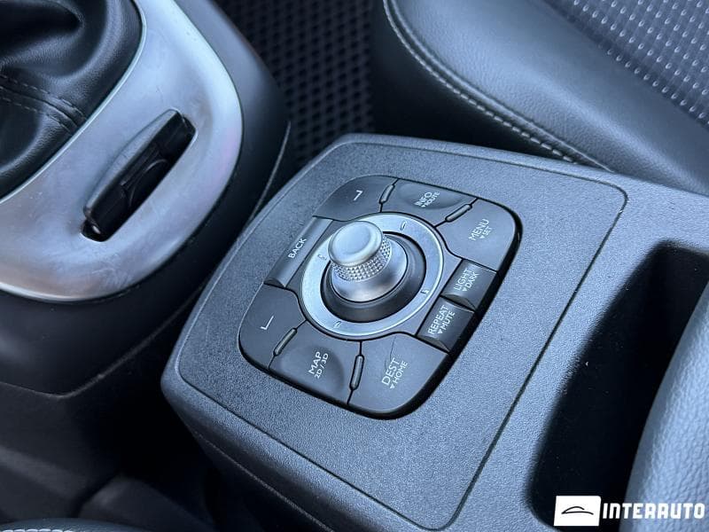 Renault Grand Scenic 2012 — Миниатюра 17
