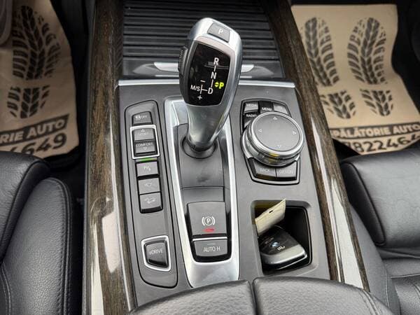 2016 BMW X5 4.0e — Miniatură 13