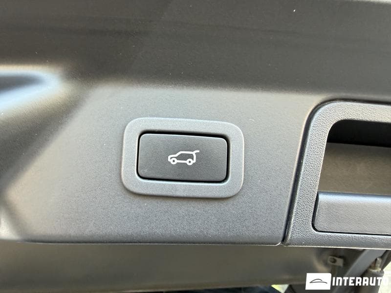Land Rover Range Rover Velar 2021 — Миниатюра 22