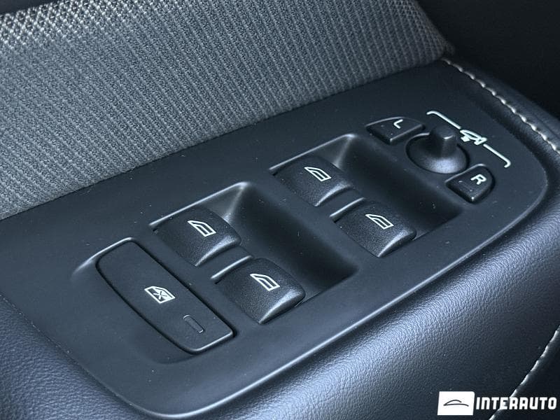 Volvo XC 60 2021 — Миниатюра 9