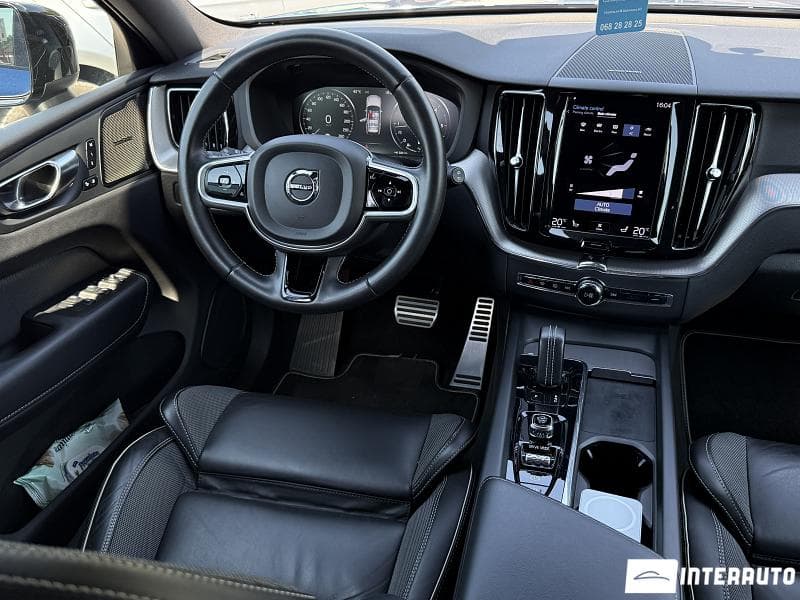 Volvo XC 60 2021 — Миниатюра 10