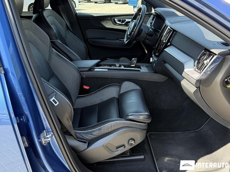 Volvo XC 60 2021 — Миниатюра 17