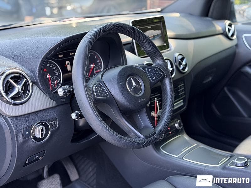 Mercedes B 180 2017 — Миниатюра 8