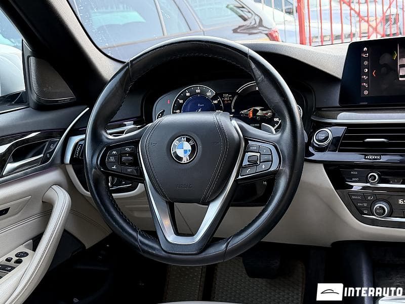 BMW 530e 2018 — Миниатюра 9