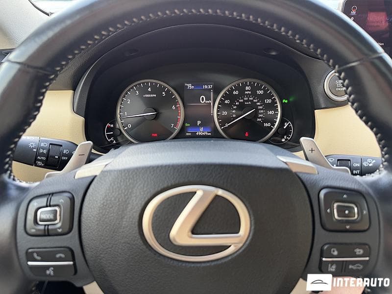 Lexus NX 300 2018 — Миниатюра 10