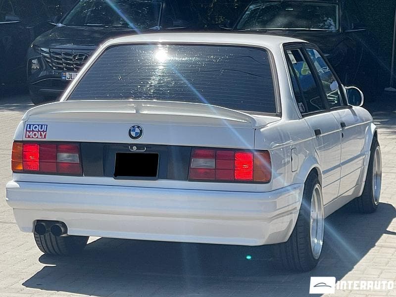 BMW 320 1985 — Миниатюра 2