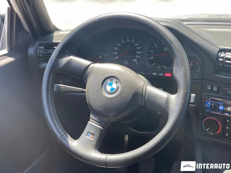 BMW 320 1985 — Миниатюра 7