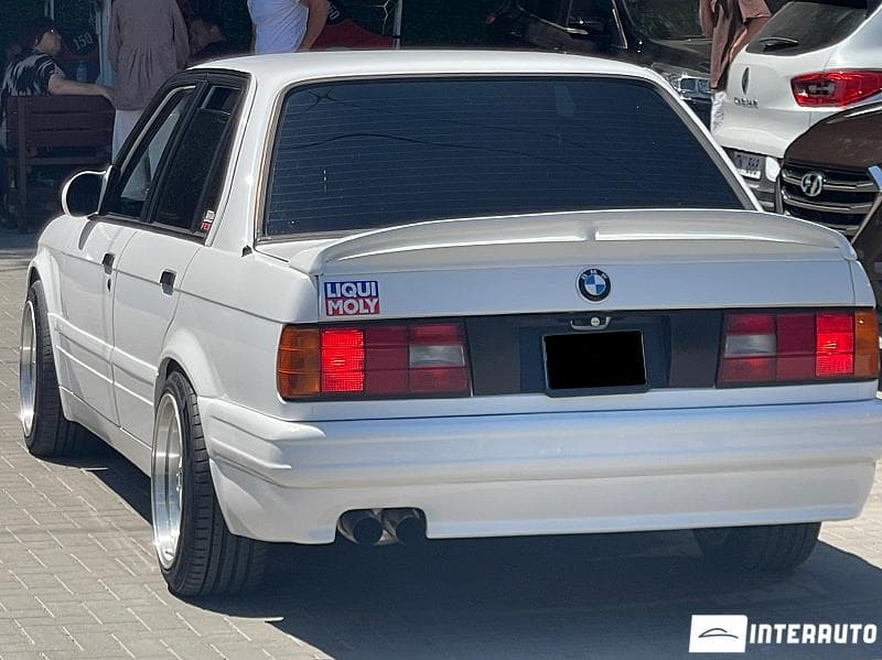 BMW 320 1985 — Миниатюра 4