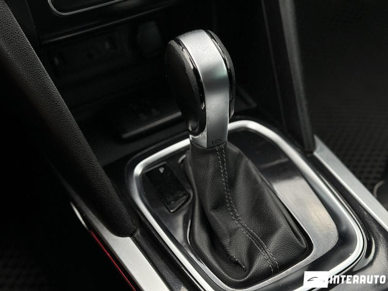Renault Megane 2018 — Миниатюра 11