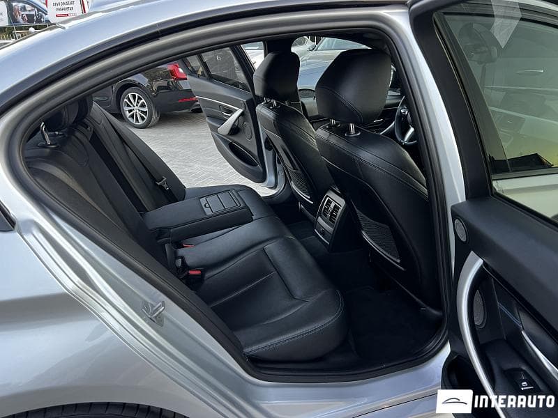 BMW 330E 2018 — Миниатюра 9