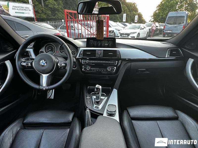 BMW 330E 2018 — Миниатюра 10