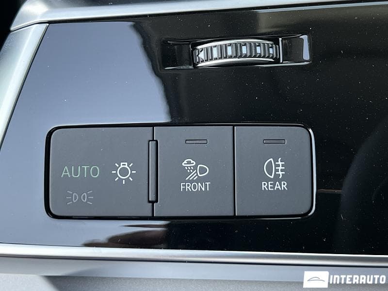 Audi Q8 2023 — Миниатюра 9