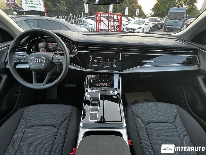 Audi Q8 2023 — Миниатюра 13