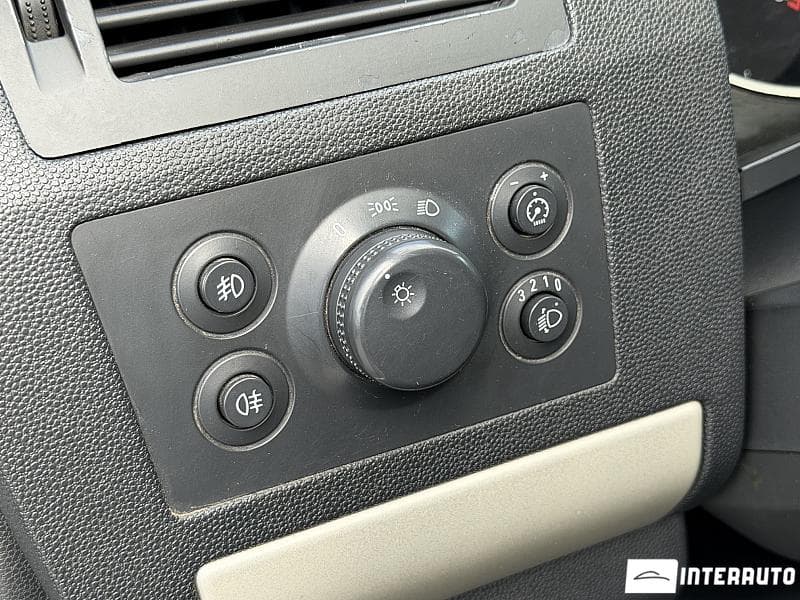 Opel Zafira 2008 — Миниатюра 13