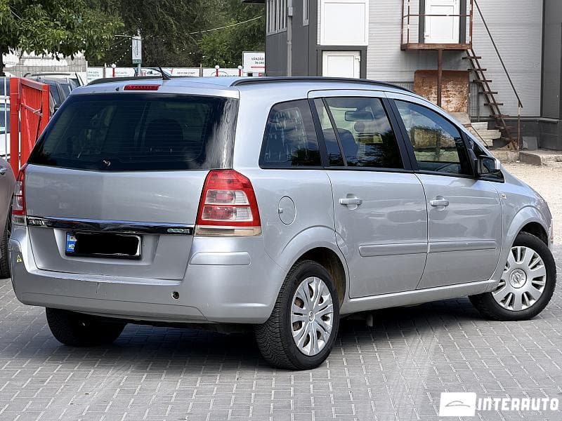 Opel Zafira 2008 — Миниатюра 4