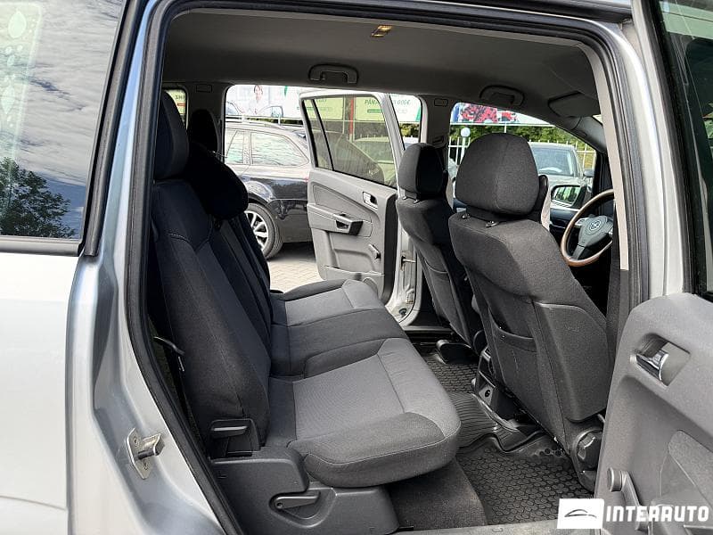 Opel Zafira 2008 — Миниатюра 8