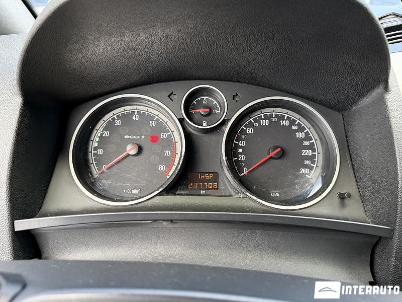 Opel Zafira 2008 — Миниатюра 10