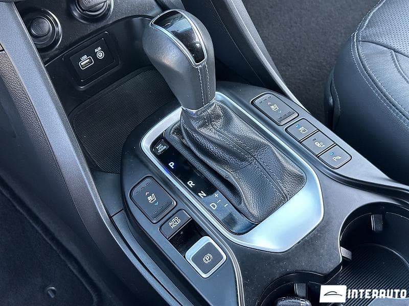 Hyundai Santa Fe 2018 — Миниатюра 11